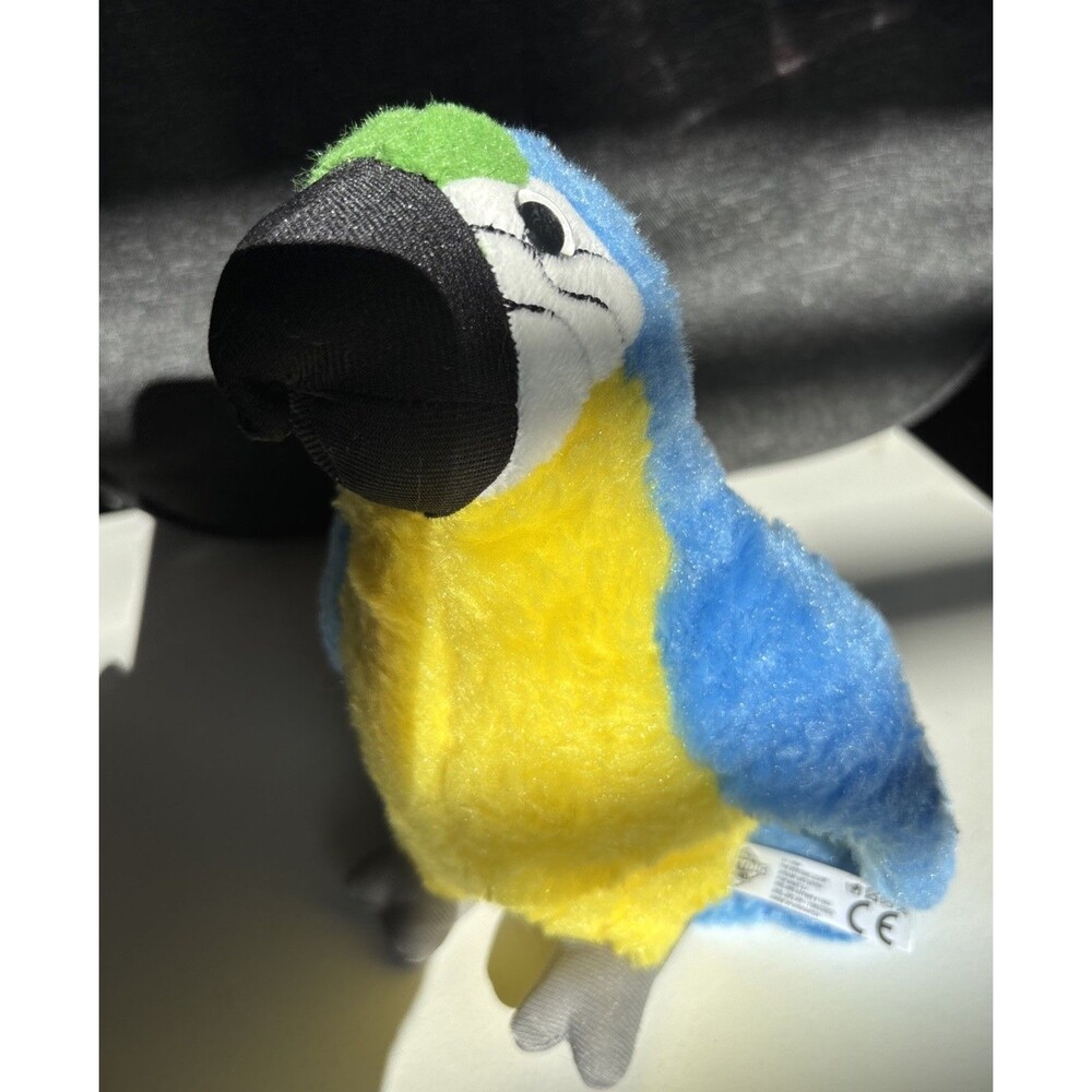 Vintage Blue Gold MCCAW Parrot The Petting Zoo Plush Rare 1994 Bird